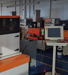 ferramentaria de precisão